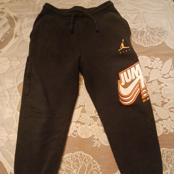 #058 NBA Jordan's Sweat Pant Size Small - Picture 1 of 15